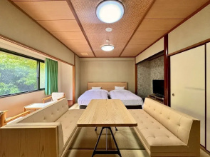 Ureshino Onsen Yusyuku Sarayama