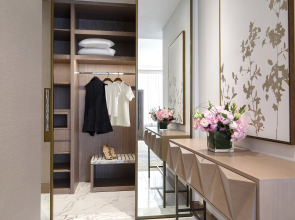 Al Jaddaf Rotana Suite Hotel