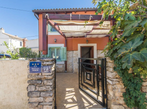 Comfortable Holiday House Gianni for up to 5 Persons