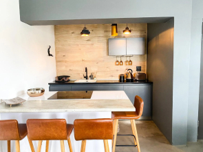 Stay On Main Plett - Contemporary 2-Bedroom Apartment