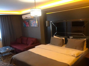 216 Eagle Palace Suite