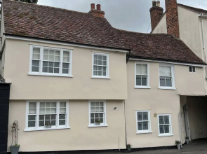 2 Bed Grade 2 - Dates Back to 1500's