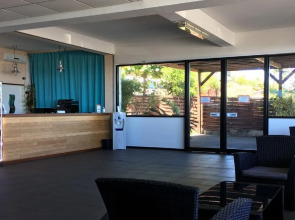 Tahiti Airport Motel