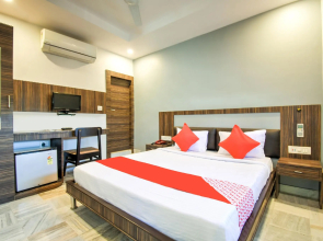 OYO RCH268 Churuvilla