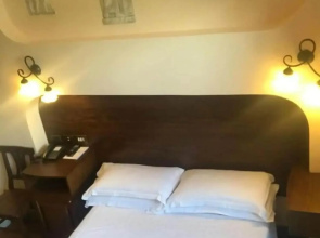 Hotel Okapi