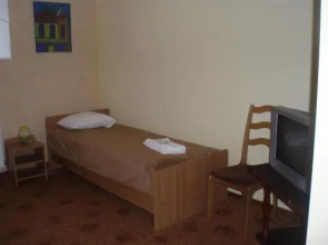 Jumis Guesthouse