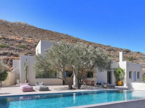 Villa Pegasus - Allparos Villas for 4-6