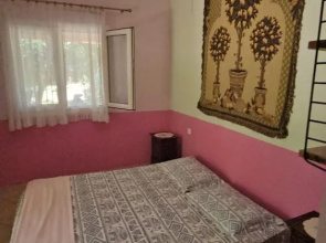 Home & Gardens 2-bed Villa in Sevasti, Katerini