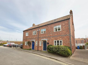 Host Stay The Signal House