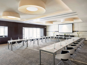 Hyatt Place Dubai Al Rigga