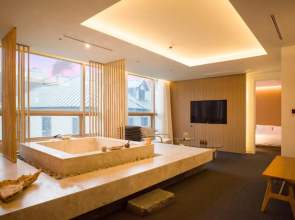 UH Suite The Myeongdong