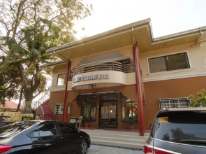 RedDoorz Plus @ Seaborne Hotel Subic Zambales