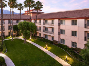 DoubleTree by Hilton Ontario Airport