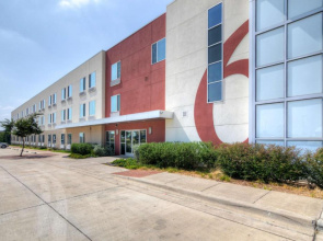 Motel 6 Roanoke, TX - Northlake - Speedway