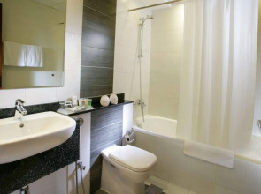 Auris Hotel Apartments Deira