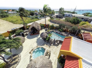 Sea Breeze Ocean, Studio 7 at Mangel Halto Beach