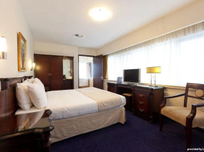 XO Hotels Blue Tower