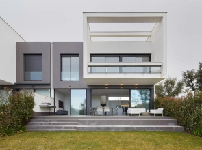 Holiday Rentals at PGA Catalunya