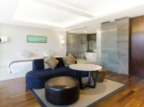 Suites by Watermark Hotel and Spa