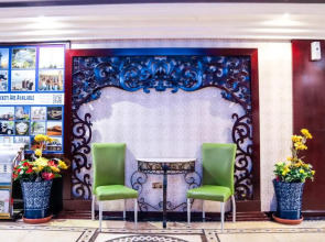 Palette Phoenix Hotel