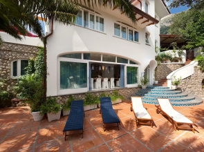 Villa Infinity