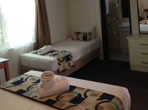 Palm View Holiday Apartments