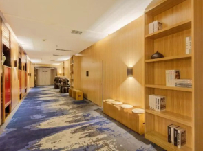 H Hotel (Zhengzhou Hanghai Guangchang Metro Station)