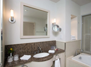 Old Palace Sahl Hasheseh