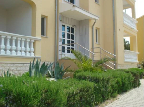 Apartments Labor