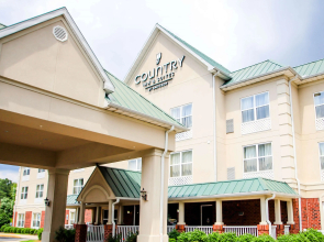Country Inn & Suites by Radisson, Chester, VA