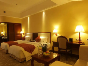 Ziwei Huatian Grand Hotel