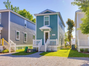 1 Mi to Downtown: Modern Ocean Springs Cottage