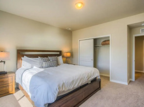 5BD Lakeside Mountain Spectacularhot Tubluxury