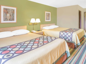 Super 8 by Wyndham East Moline