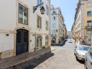 Baixa Tile Blue Two-Bedroom Apartment - by LU Holidays