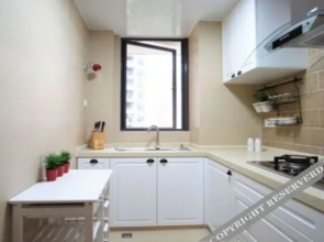 Manfei Theme Apartment Hotel (Chengzhong Wanda Plaza)