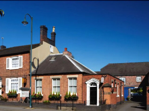 Drayton Court Hotel