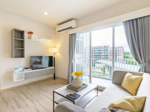 Favstay - The Base Downtown Phuket