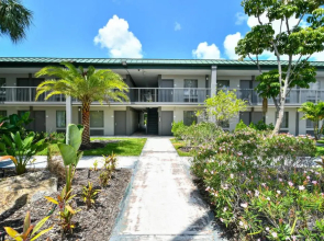 Ramad 612 - Pool, Bunk Beds, Huge TV, Tiki Bar