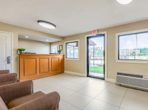 Rodeway Inn & Suites
