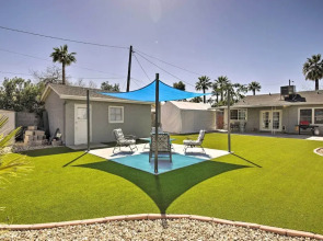 Work, Play, Explore! Cottage 2 Mi to Dtwn Phoenix