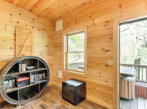 Pet-friendly Ellijay Vacation Rental w/ Hot Tub!