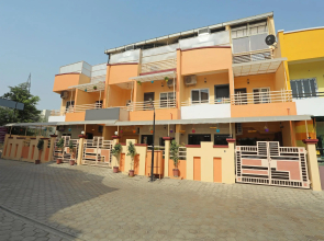 OYO 14593 Smart Rooms by Shree Vatika