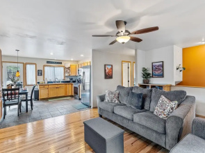 Pawnee Flagstaff 3 Bedroom Home by RedAwning