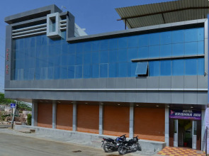 OYO 16992 Primrose Residency