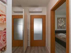 Stunning Apartment in Okrug Gornji With Wifi and 2 Bedrooms