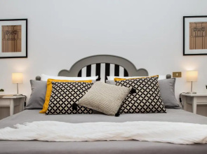 Casa Frangiò - Modern Apartment Naples Historical Centre