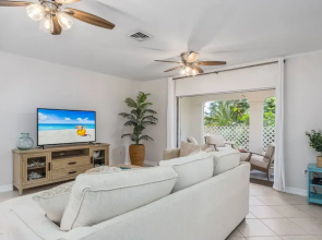 Nokomis Home Close to Beach