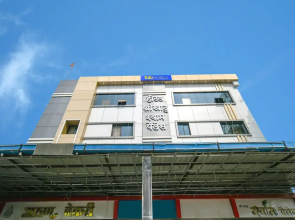 Fabhotel Shree Khatu Shyam Palace