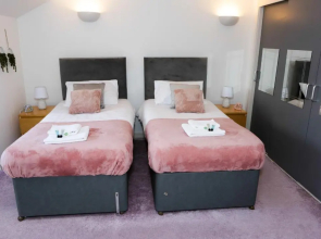 Blue Apartment, 2 Bedroom with Balcony, Netflix